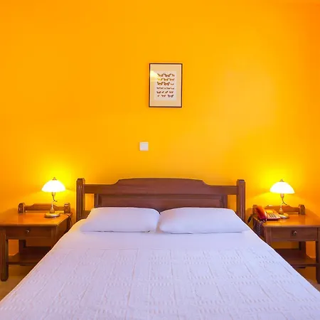 فندق Filosxenia Roxani Country House 3*