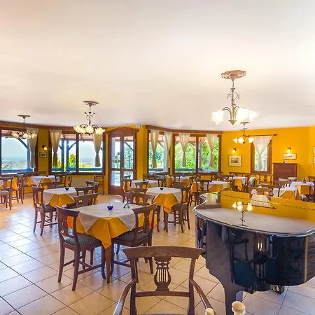 Filosxenia Roxani Country House 3* Marónia