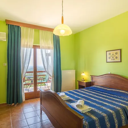 فندق Filosxenia Roxani Country House 3*