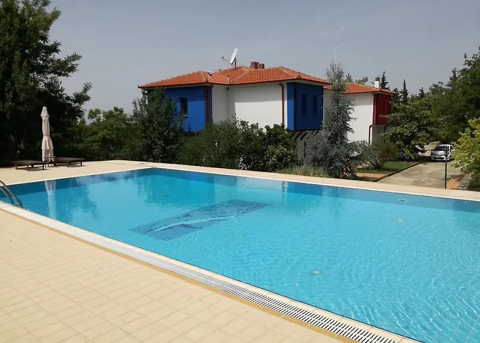 Filosxenia Roxani Country House 3*