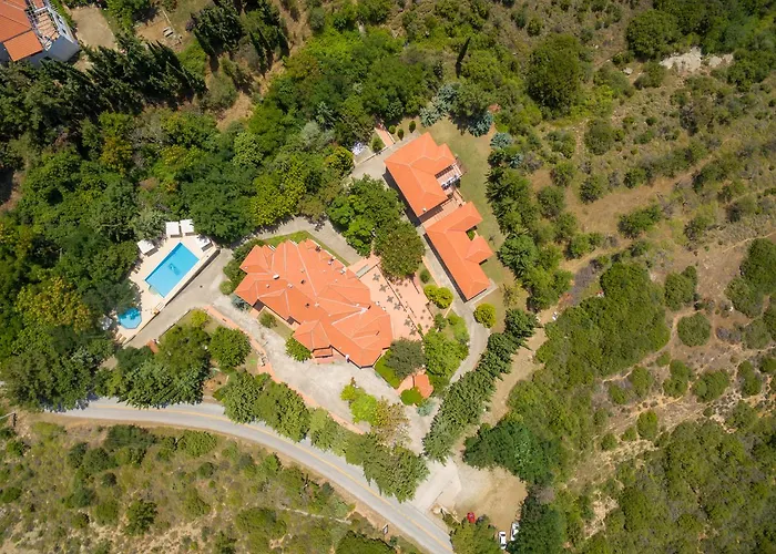 Filosxenia Roxani Country House 3*