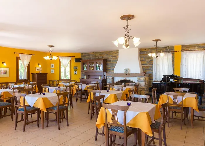 Filosxenia Roxani Country House 3*