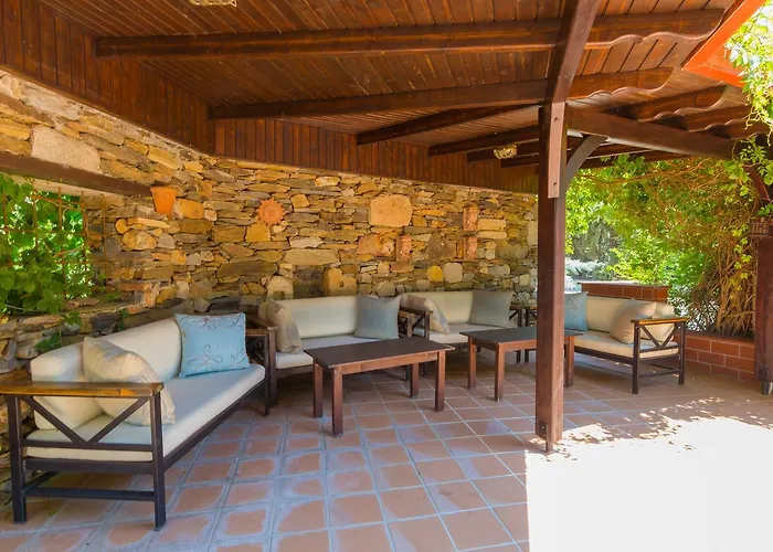 Filosxenia Roxani Country House Marónia